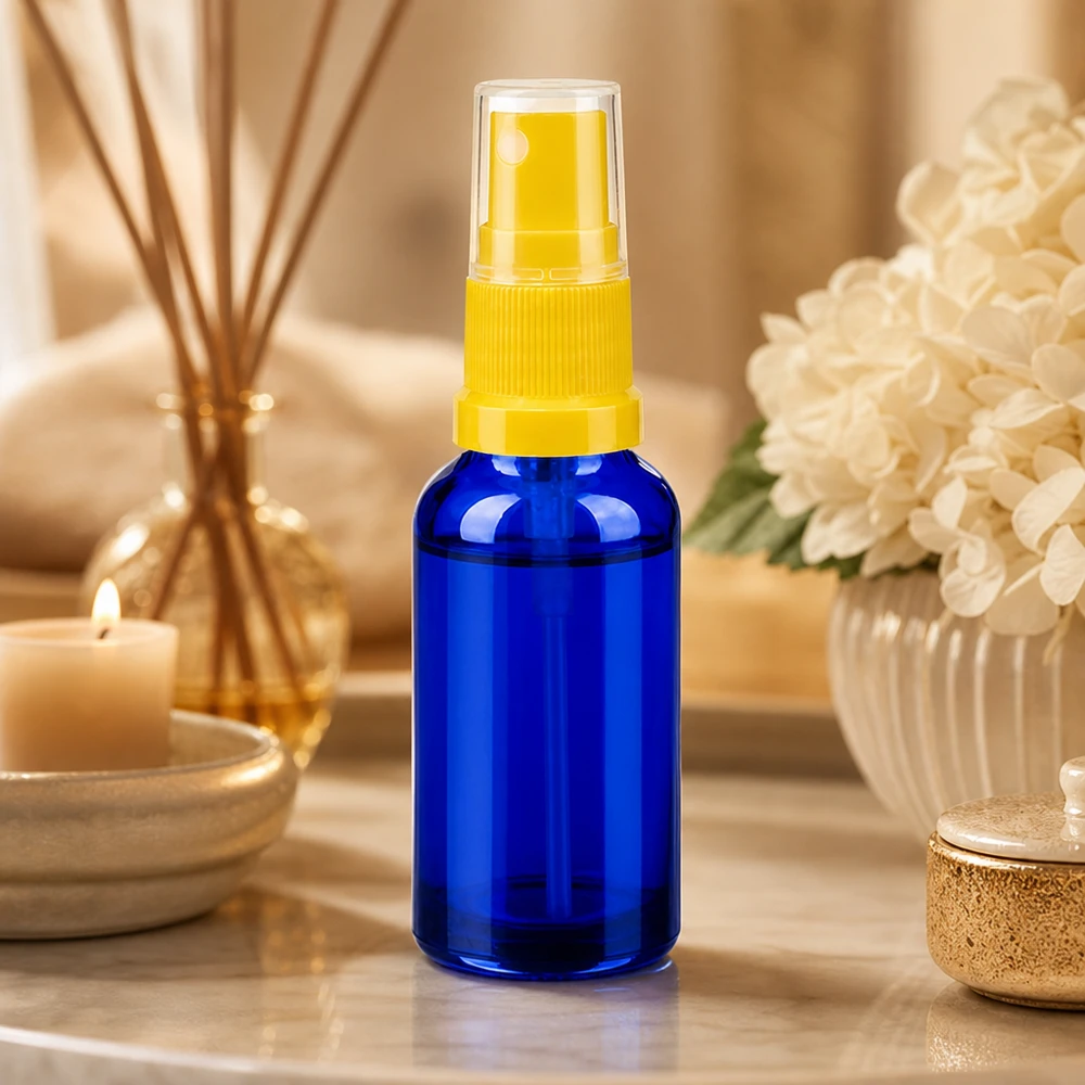 30ml Sprayflasche gelb/transparent Standardverschluss BlueLine UT18/30 Elegante blaue Sprayflasche 30ml mit feinem Sprühnebel für gleichmäßige Produktverteilung