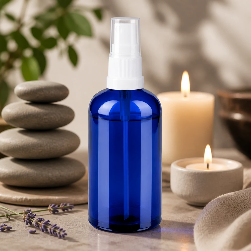 100ml Sprayflasche weiß/transparent Standardverschluss BlueLine UT18/100 Stilvolle 100ml Glasflasche mit Zerstäuber in zeitloser blauer Optik für Beauty Produkte