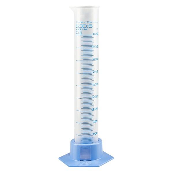 Cilindro graduato da 500 ml in PP con base azzurra Cilindro graduato da 500 ml in PP con base azzurra