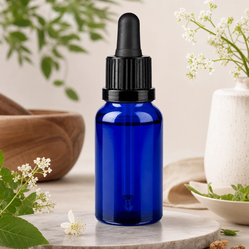 Flacone dosatore compatto da 20 ml con design ergonomico per una facile manipolazione e porzionatura
