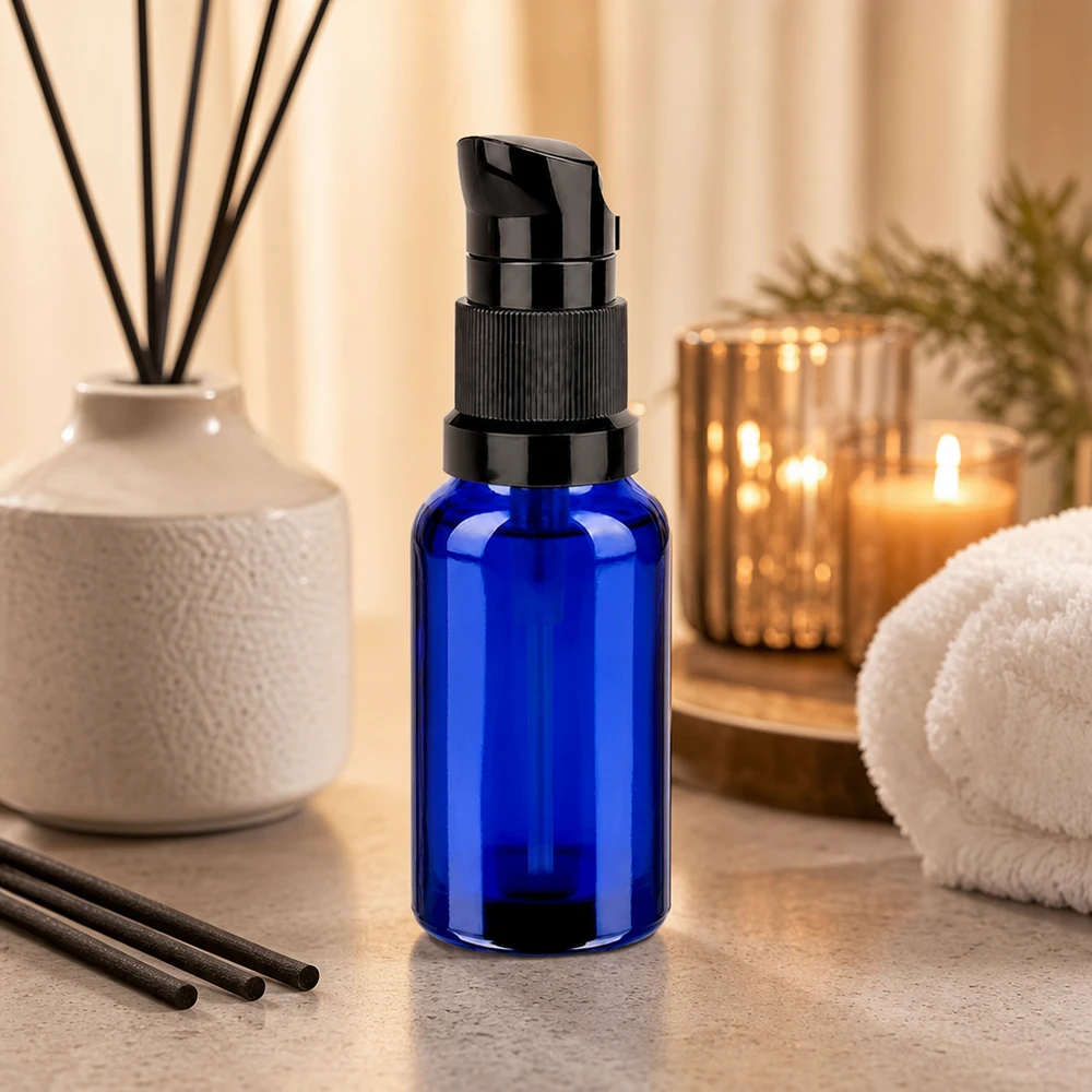 20ml Pumpflasche schwarz Standardverschluss BlueLine UT18/20 20ml Pumpflasche schwarz STD BlueLine UT18/20 - robustes Glas mit ergonomischem schwarzem Pumpkopf