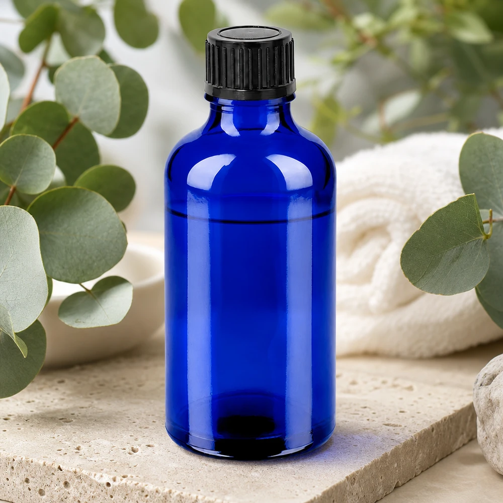 Elegante flacone da 50 ml in blu intenso con design ergonomico per l'uso quotidiano