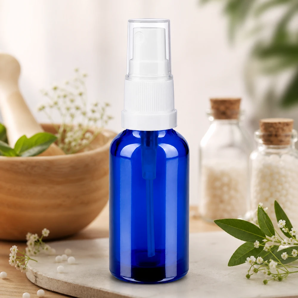 30ml Sprayflasche weiß/transparent Standardverschluss BlueLine UT18/30 30ml Sprayflasche mit weißem Zerstäuber ideal für hausgemachte Gesichtswasser und Tonika