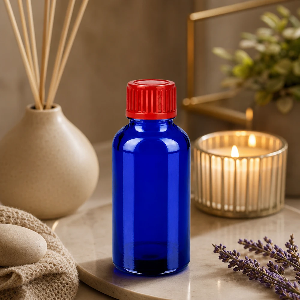 Versatile flacone in vetro da 30 ml con coperchio rosso, ideale per cosmetici fai da te e rimedi naturali