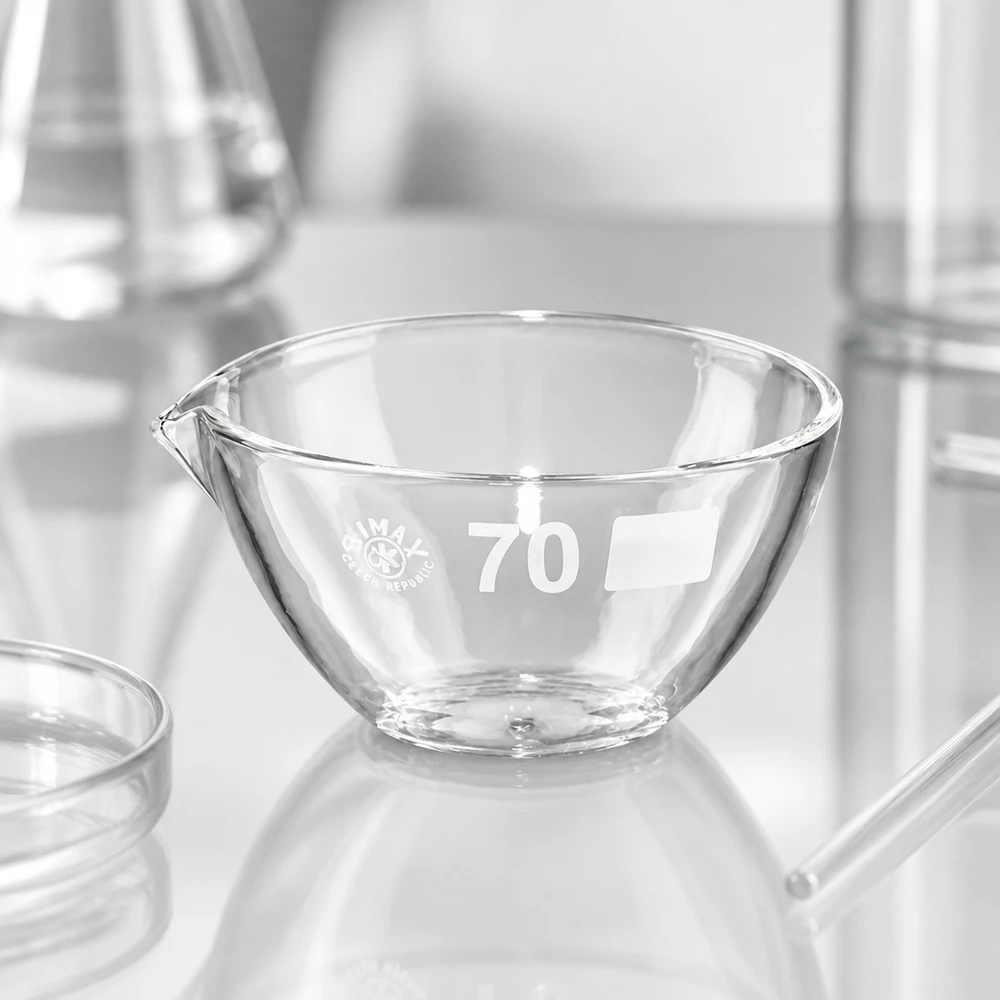 Capsule d’évaporation 60 ml en verre borosilicate, avec bec verseur Bol de laboratoire polyvalent ø70mm avec bec verseur en verre borosilicaté thermiquement stable pour une utilisation quotidienne