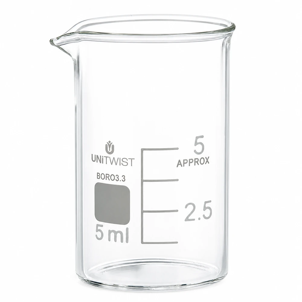 Bicchiere 5ml in borosilicato, forma bassa UNiTWIST Bicchiere da 5 ml in vetro borosilicato a forma bassa di UNiTWIST, con scala graduata e beccuccio