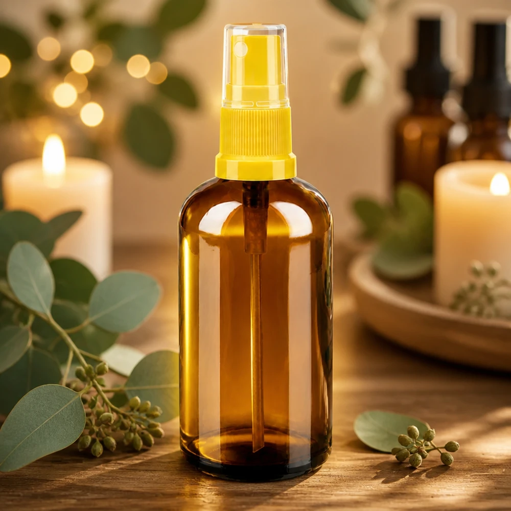 100ml Sprayflasche gelb/transparent Standardverschluss BrownLine UT18/100 Hochwertige 100ml Sprühflasche aus Braunglas mit präzisem Sprühmechanismus gelb