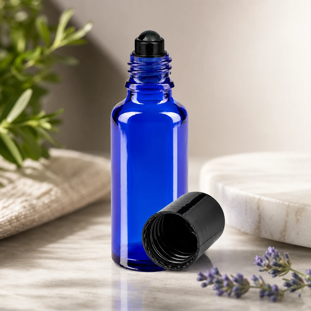 Apothekenflasche blau 30ml Roll-On Verschluss schwarz Nachfüllbare kobaltblaue 30ml Glasroller Flasche mit schwarzem Schraubverschluss und Lavendel
