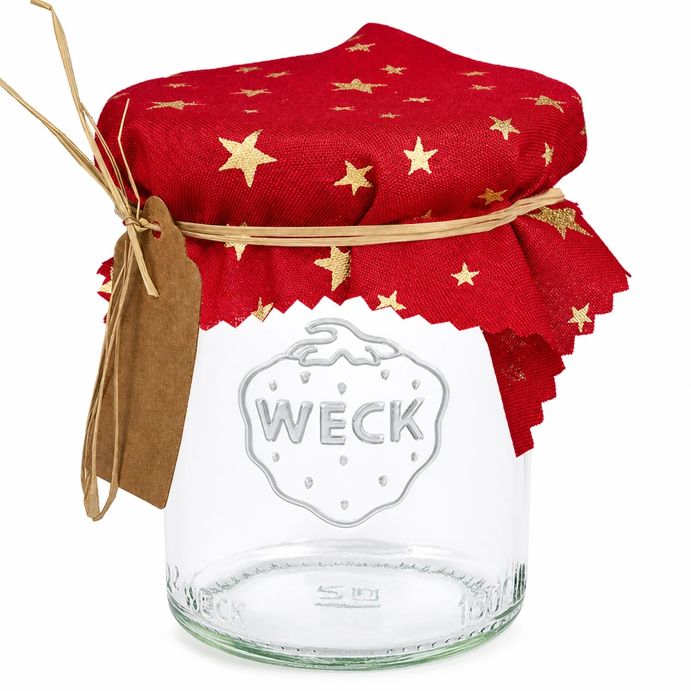 Centrino in tessuto rosso con stelle dorate 12 cm quadrati su vaso da conserva WECK con fiocco ed etichetta