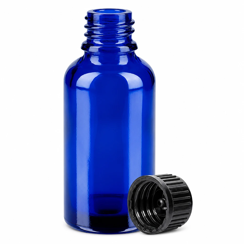 Pratico flacone in vetro da 30 ml con protezione UV grazie al vetro blu e al solido tappo nero