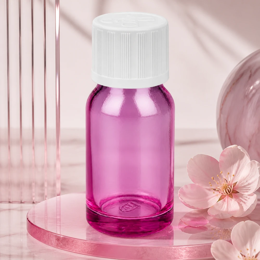 Flacone decorativo in vetro viola da 10 ml con coperchio bianco come soluzione di packaging elegante