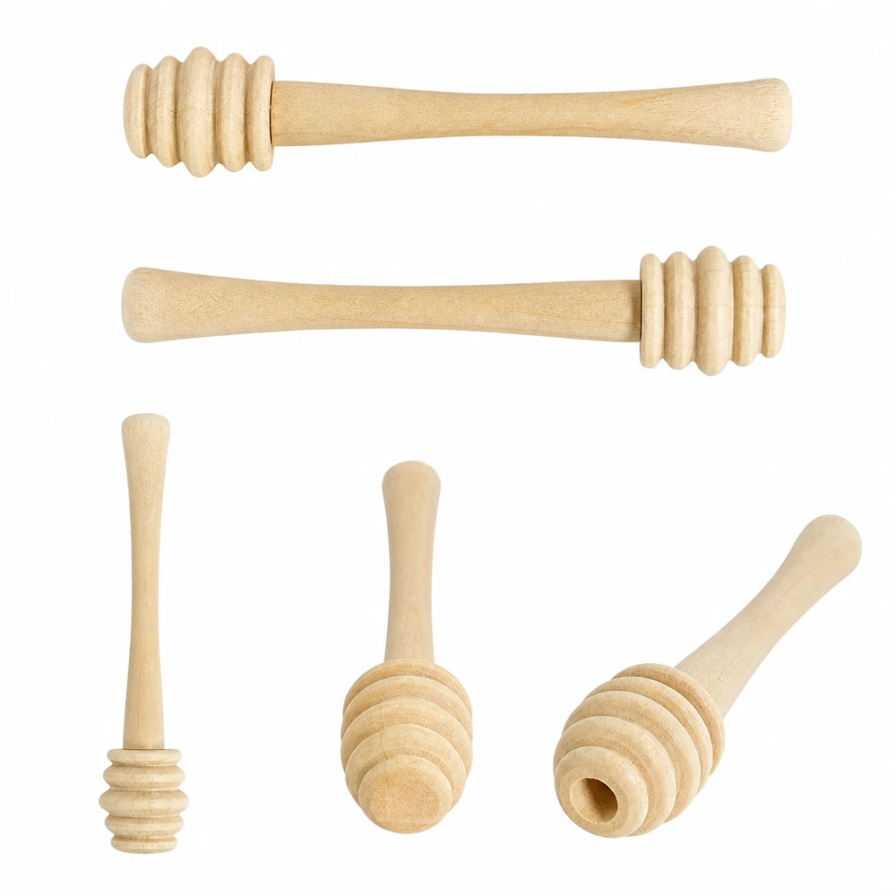 Cucchiaio da miele in robusto legno d'acero / lunghezza 10,5 cm Cinque cucchiai da miele in legno d'acero in diverse viste mostrano la struttura dettagliata delle scanalature e le forme ergonomiche del manico