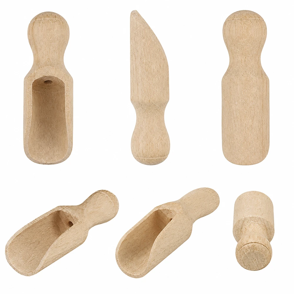 Pala di legno taglia XS a forma semicircolare lunga 5,2 cm Il set di pale in legno XS da diverse angolazioni mostra la forma semicircolare e la lavorazione artigianale in legno naturale