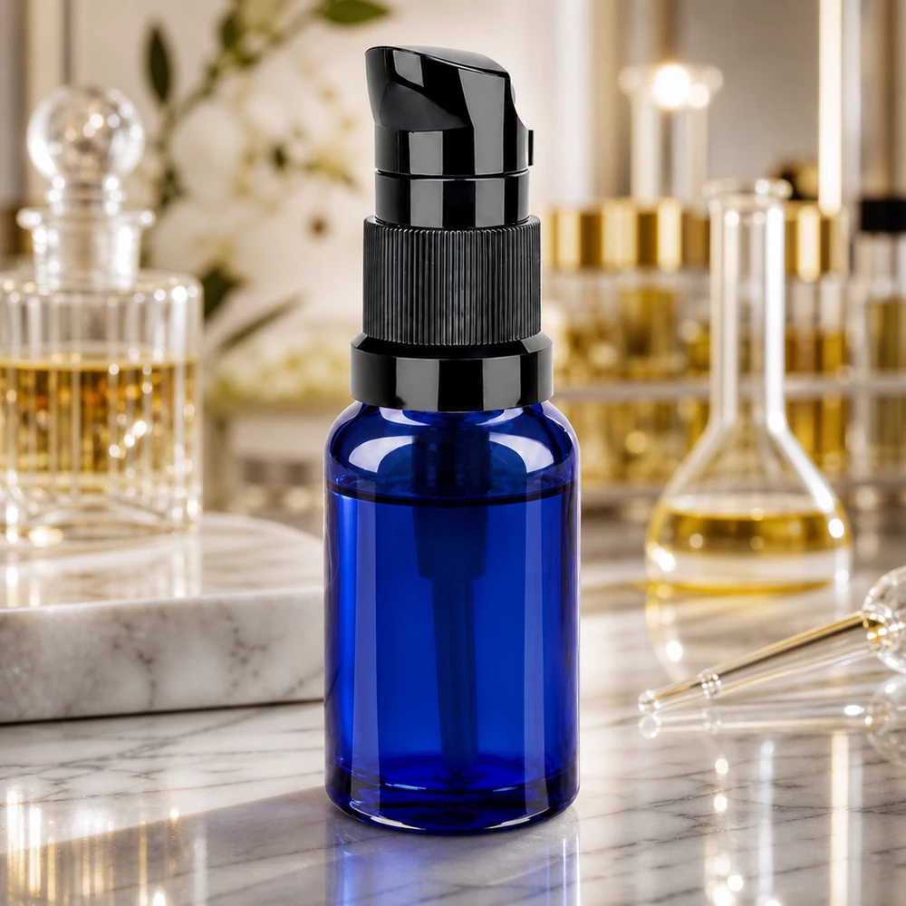 10ml Pumpflasche schwarz Standardverschluss BlueLine UT18/10 Elegante 10ml Pumpflasche in Kobaltblau mit schwarzem Pumpkopf für Beauty-Routine BlueLine UT18/10