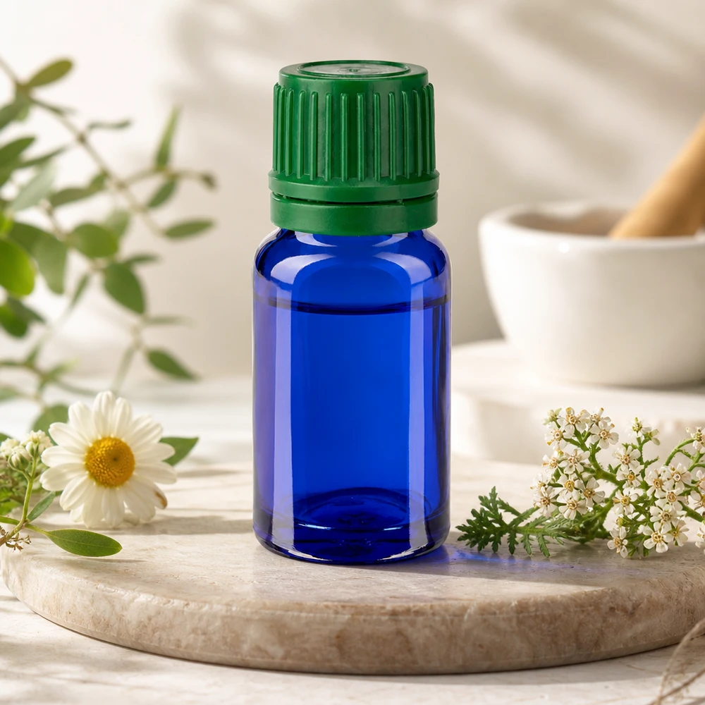 10ml Flasche 11mm Schraubverschluss grün Originalitätsverschluss BlueLine UT18/10 Elegante 10ml Kobaltblaue Flasche mit kontrastierendem grünem Deckel als Designelement