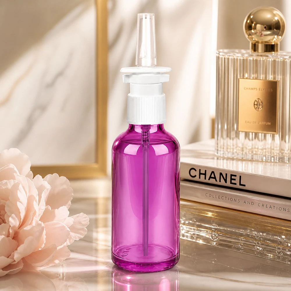 Flacone spray nasale da 50 ml bianco/trasparente standard PurpleLine. UT18/50 Flacone spray nasale viola da 50 ml con tappo igienico per la conservazione sterile dei principi attivi